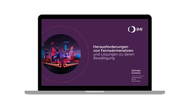 Laptop mit dem Fernwärme Whitepaper auf dem Bildschirm